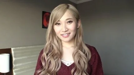ギャル系の20歳専門学校生がピンク色の乳首を弄られカワイイ声で喘いで繰り返し絶頂
