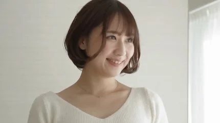 結婚1年の28歳人妻が美肌を紅潮させて喘ぎまくり繰り返し絶頂