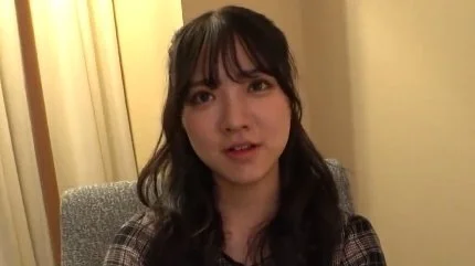 経験少なめの21歳女子大生が膣奥を突かれてアソコをビショ濡れにして何度も絶頂
