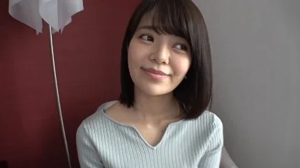 清楚系美人の28歳人妻が結婚2年目なのに欲求不満で撮影に応募して他人棒で絶頂