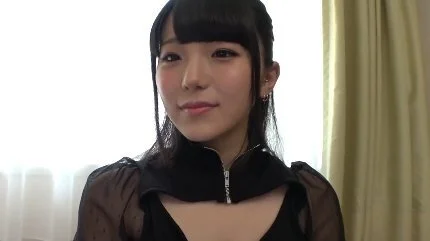 育ちの良い20歳女子大生がアソコを湿らせて男根で突かれて快感に浸る