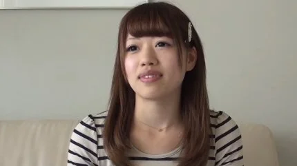色白スレンダーの19歳花屋店員が最初は緊張でガチガチなのに挿入後は巨根に喘ぎまくる
