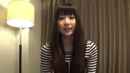色白美乳の18歳フリーターが若い感度抜群の体を巨根で突かれ喘ぎまくる