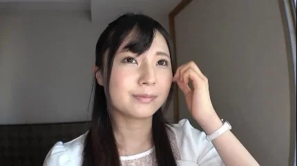 清楚系の19歳フリーターが初めての撮影で恥ずかしがりながらも体を痙攣させて絶頂