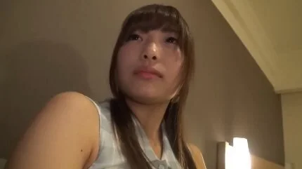 清楚系の20歳女子大生が膣奥までガン突きされ美巨乳を揺らしながら喘ぎまくる