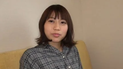 経験人数1人のキュートな20歳女子大生が初ハメ撮りで糸を引くほど濡れて喘ぐ