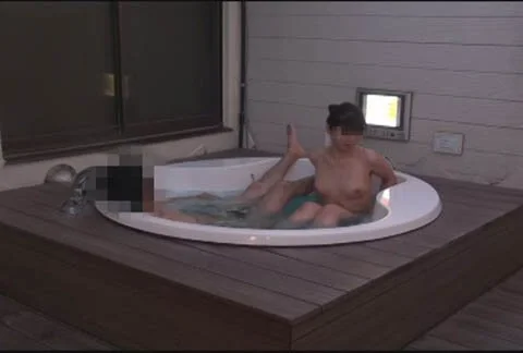 モモンガさんの投稿「湯けむりカップルその2」