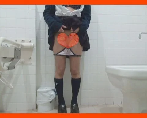 夏盛り■■■■【11】まだまだ■■っぽさが抜け切れてない制服■■■■!精子を速攻床に吐き出し、無邪気に笑う姿はガキ・・・(笑)
