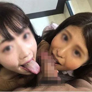 個撮)仲良し女子大●生!初めての恥ずかしダブルフェラ