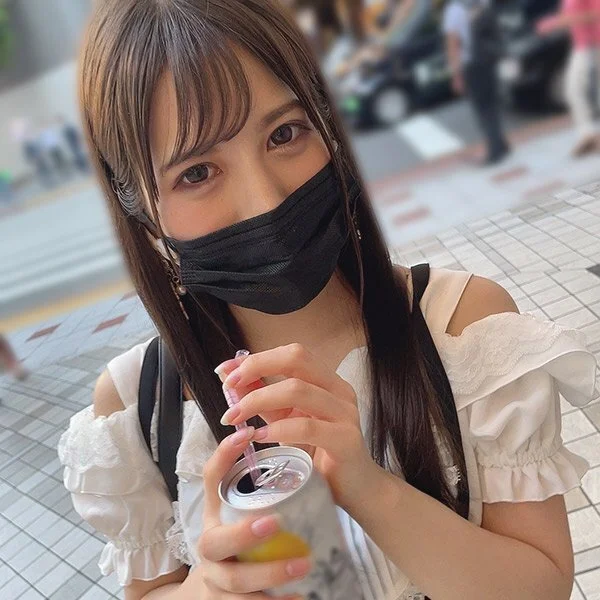 「出してくださいっ!」ロング缶ストロー常備の天然美女 何でも聞いてくれる都合の良い性格 渋谷のホテルで連続中出し
