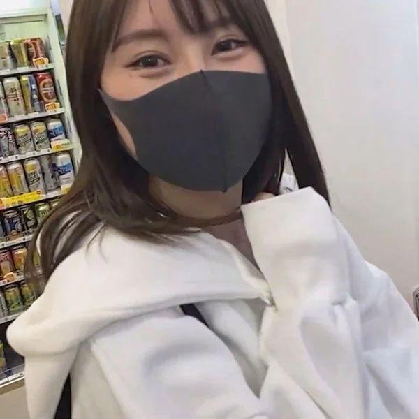 色白■■■のピンク乳首を引っ張ったりつねったり吸ったり存分に堪能 初めてのハメ撮りセックスで中出し