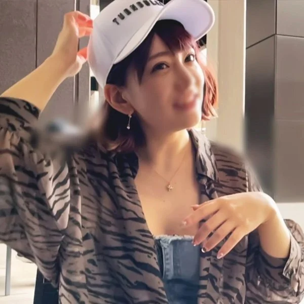 格闘技界隈で噂のエロすぎラウンドガール嬢 のぞみ(23)おちんぽ懇願⇒生ピストンで中出し2連発