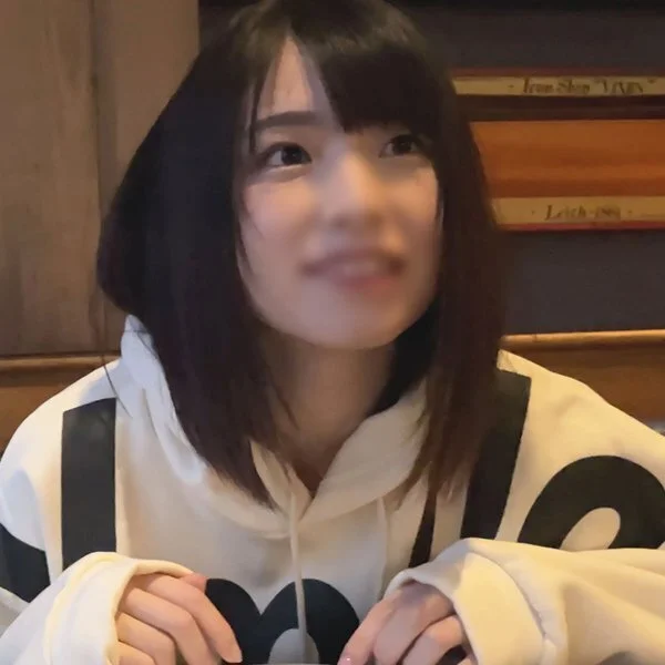 アニヲタ美女JDまい(20) 色白小顔でサークル人気ナンバーワン 飲むと絡み系エロエロ小悪魔に変身 中出し&顔射