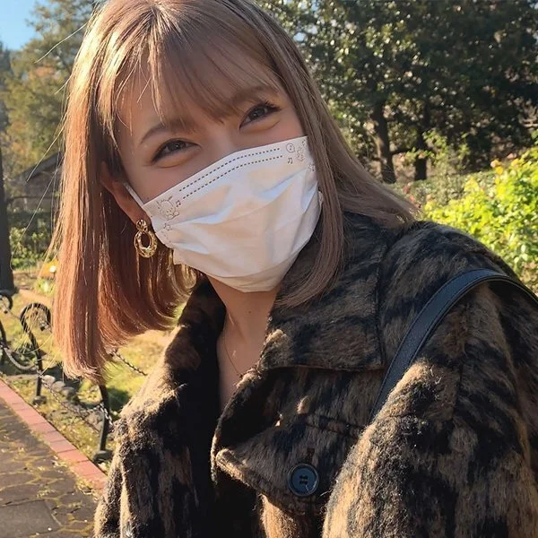 風俗で知り合った激カワギャル セナちゃん(21) こっそり連絡先交換して店外デート ホテルで生ハメバックで中出し