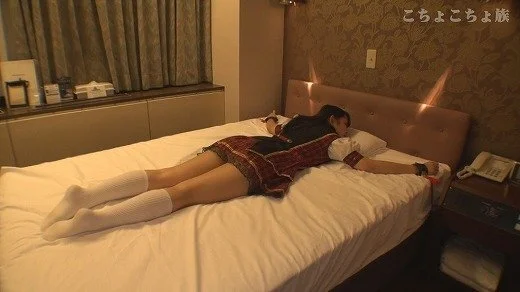 こちょこちょ族 初めての撮影超敏感■■■ 瑛梨奈 1●才 AKB制服編 その2