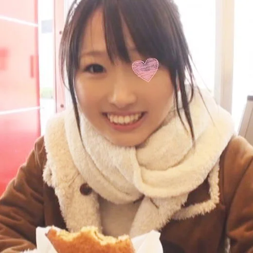 【個撮】潮吹き&失禁合計3発!身長148cmのアイドル級萌えカワみるくちゃんが漏らしっぱなしエッチ!