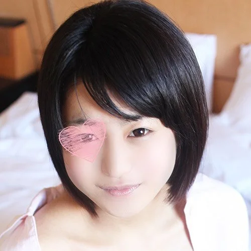 【個撮】夏期講習で上京していた萌え巨乳の■■■みるくちゃんを寝起き襲撃!バックでGカップをパコ揺らしながら苦手の英語特訓!