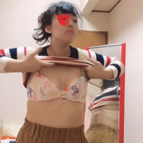 天然オタク■■■系ぽちゃ娘の着替え遠隔撮影